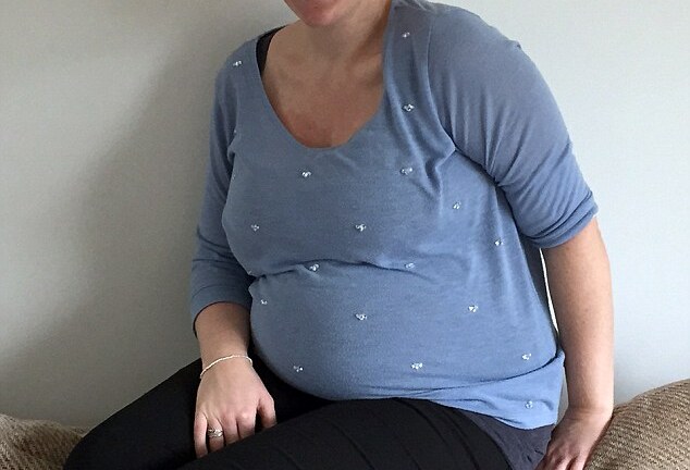 Nữ cảnh sát bị ung thư vú mạo hiểm chấm dứt điều trị bệnh để cứu thai nhi