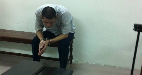 Trộm dao nhà chú họ, đi tìm “kẻ xấu” để ra tay