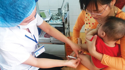 Vụ trẻ tử vong sau tiêm vắc xin ở Đồng Nai: Lại do sốc phản vệ?