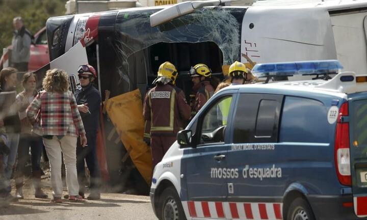 Tây Ban Nha: 13 sinh viên thiệt mạng do lật xe buýt