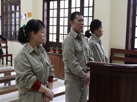 Cán bộ kho bạc lĩnh án vì môi giới mua bán ngoại tệ giả