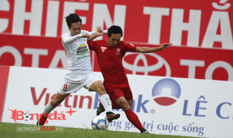 Đánh bại HAGL, Hải Phòng giữ vững ngôi đầu sau cơn mưa bàn thắng