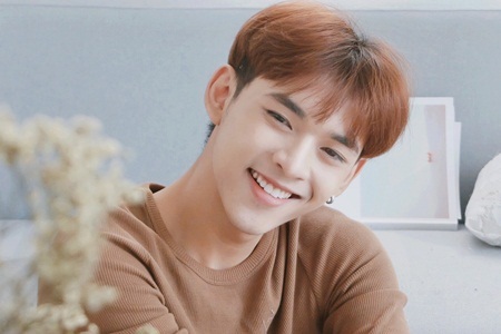 “Soái ca” Dương Minh Tuấn đẹp không góc chết trong MV ngôn tình