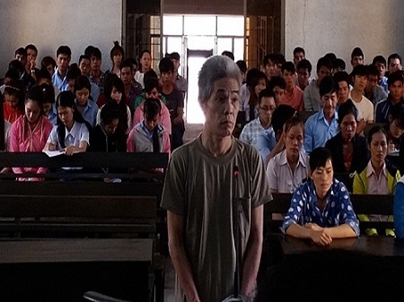 Nghi vợ ngoại tình, U60 đâm vợ tử vong rồi tự sát