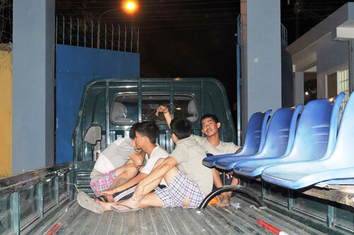 Vụ 400 học viên cai nghiện bỏ trốn: Học viên gọi điện xin công an đến đón 