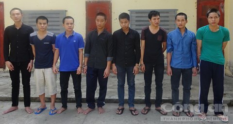 Lợi dụng sơ hở của công ty, nhóm công nhân