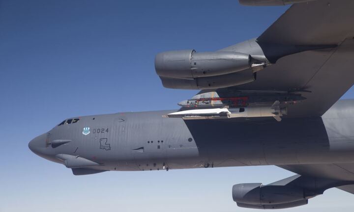 V? kh� si�u thanh: M?u ch?t ph�n ??nh v? tr� �anh c?� trong cu?c ?ua l?nh g�y