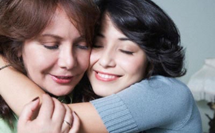 Ph�a sau chuy?n ng??c ??i m? ch?ng x�i con d�u ngo?i t�nh