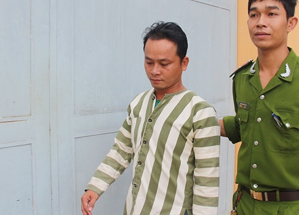 Trộm xong tìm cách trả lại vì... sợ đi tù