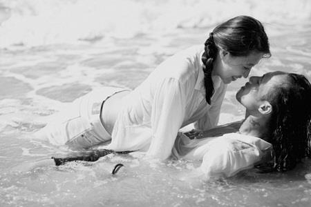 Tan ch?y v?i kho?nh kh?c h?nh ph�c gia ?�nh Ph?m Anh Khoa