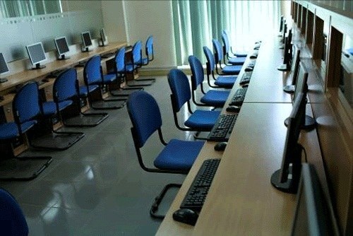 Có được kinh doanh dịch vụ trò chơi trên internet công cộng 24/24 giờ?