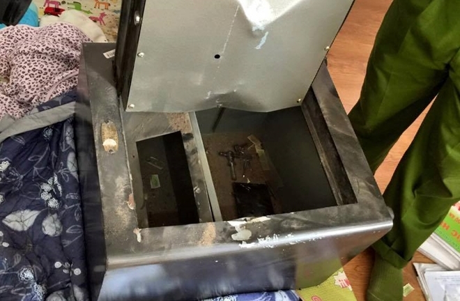 Học sinh lớp 12 phá két sắt, trộm hơn 1,3 tỷ đồng của trường