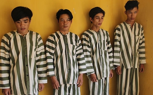 Thuê côn đồ chém người vì ghen tuông trên mạng Zalo