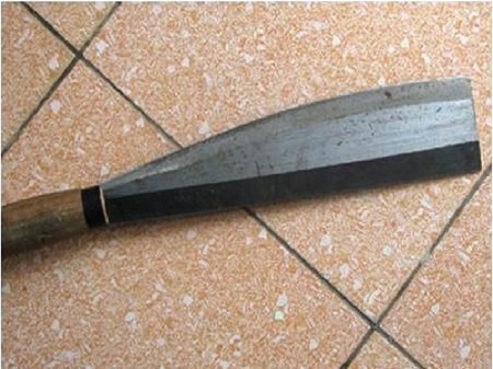 N?a ?�m, ch?ng ?�m ch?t v? r?i ?i t? th�