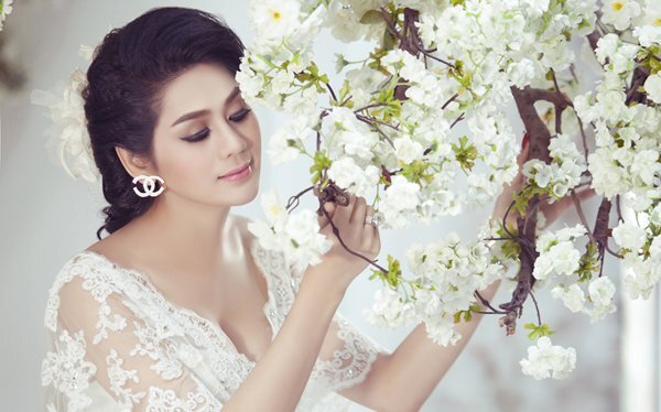 L�m Ch� Khanh ti?t l? chuy?n t�nh 15 n?m v?i tuy?n th? Vi?t Nam