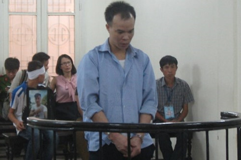 B?t ng? b? t?n c�ng, b�c r? ?�m ch?t ch�u v?