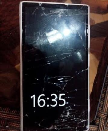 Nghi vấn chủ tịch xã lên cơn say, nhốt phóng viên vào phòng làm việc