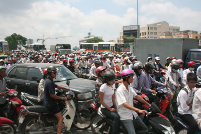Vẫn “quyết” phạt xe không chính chủ