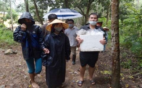 Sẵn sàng bán nhà, phanh phui vụ 'chôn hóa chất'
