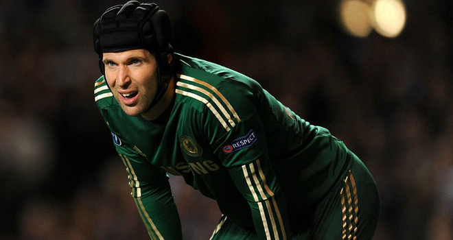 Vì Courtois, Mourinho tính để Petr Cech ra đi