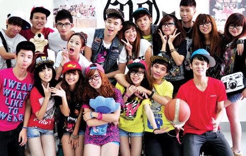 Giới trẻ kiếm bội tiền nhờ Dance Cover