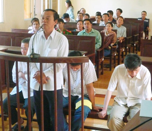 Nguyên Chánh văn phòng UBND tỉnh Bạc Liêu hầu tòa