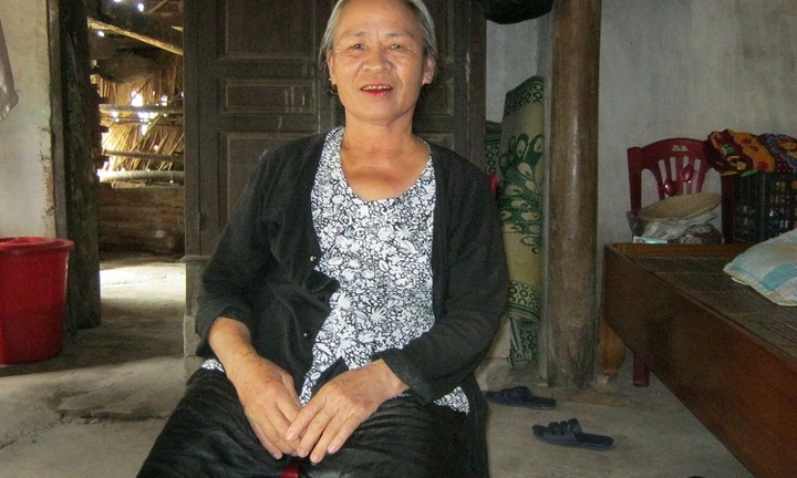 Vật lộn với 5 sào ruộng khoán, quả phụ miệt mài dệt giấc mơ giảng đường cho 5 người con