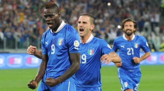 Giúp Italia giành vé sớm, Balotelli “nổ” tưng bưng