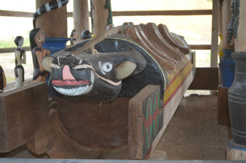 Chiếc quan tài có sức hút kỳ lạ khiến đồng bào Cơ Tu mong “được”... chết sớm