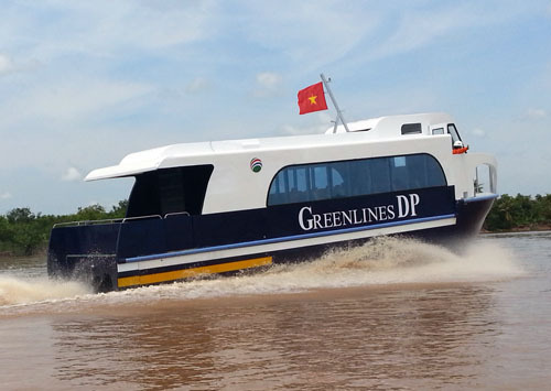 Tàu hai thân cao tốc triệu USD đầu tiên tại Việt Nam