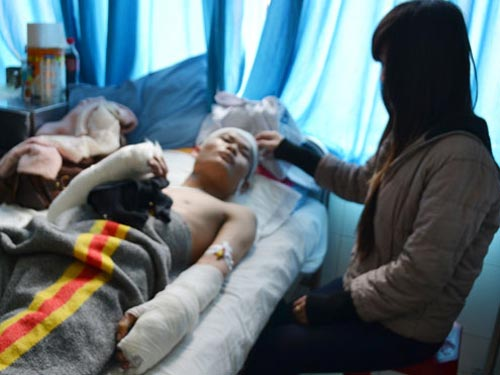 Truy tìm nhóm côn đồ chém một sinh viên 