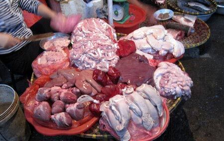 Cho phép tái nhập nội tạng trắng đông lạnh: “Hàng sạch” khó đến được với người tiêu dùng