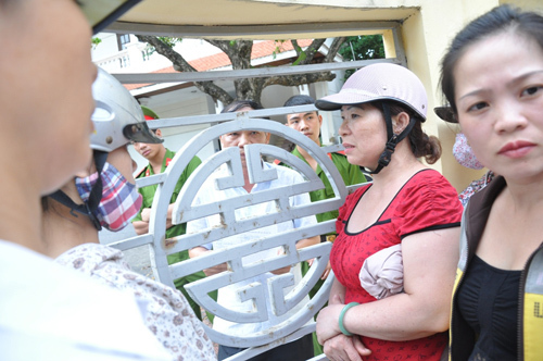 Vụ cháy TTTM Hải Dương: Phó chánh văn phòng tỉnh nhận đơn qua khe cửa