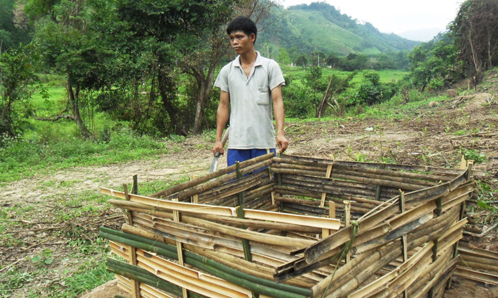 Chuyện tình lạ về cặp vợ già, chồng trẻ gây xôn xao đất Mỏ