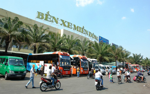 Lừa nhận hàng ở bến xe, một 