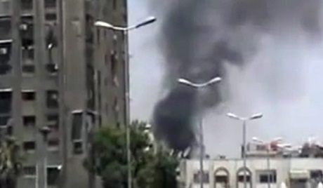Sứ quán Nga ở Syria trúng đạn pháo