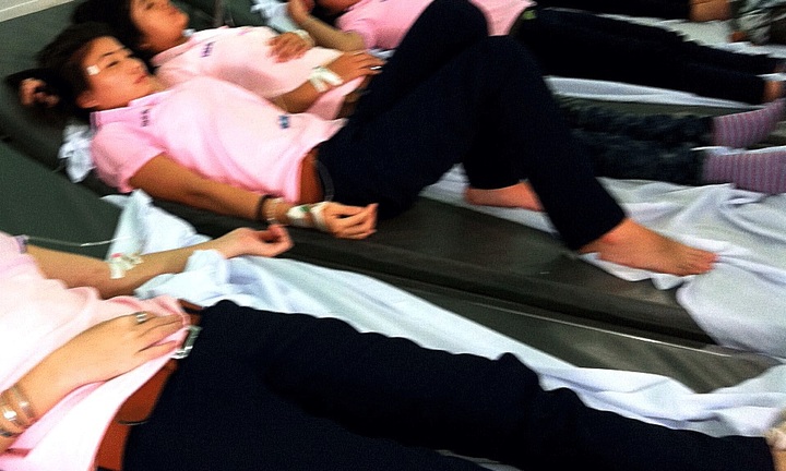 Làm việc đến kiệt sức, 6 công nhân phải nhập viện cấp cứu