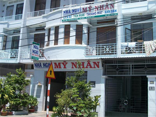 Khai trừ khỏi Đảng vì...