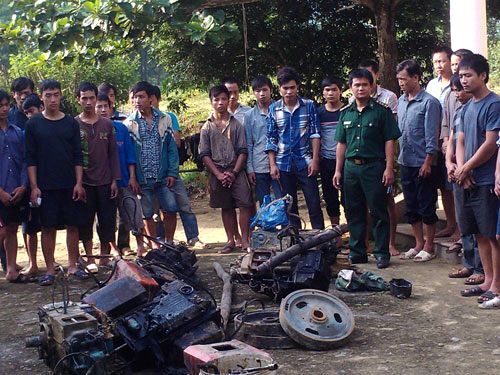 Lợi dụng mưa lũ, kéo nhau đi khai thác vàng