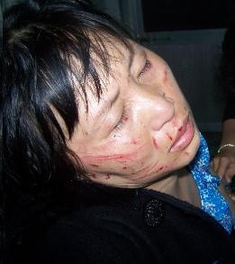 Chị chồng “hành xử” em dâu như “giang hồ”