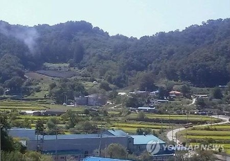 Chiến đấu cơ Hàn Quốc lao vào núi nổ tung