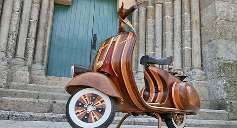 Chiêm ngưỡng siêu phẩm Vespa cổ bằng...gỗ
