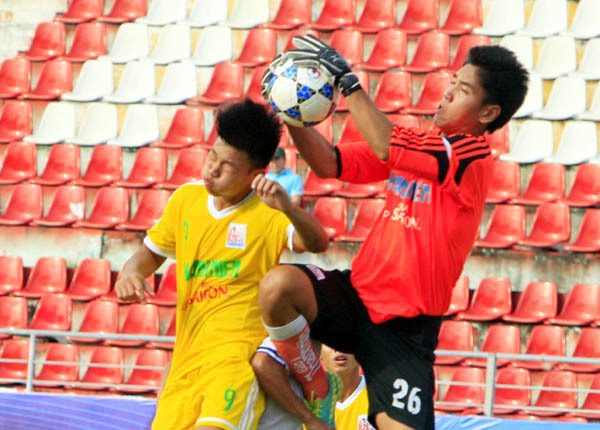 VCK U21 QG: ĐKVĐ SLNA đánh bại Vĩnh Long trong trận mở đầu