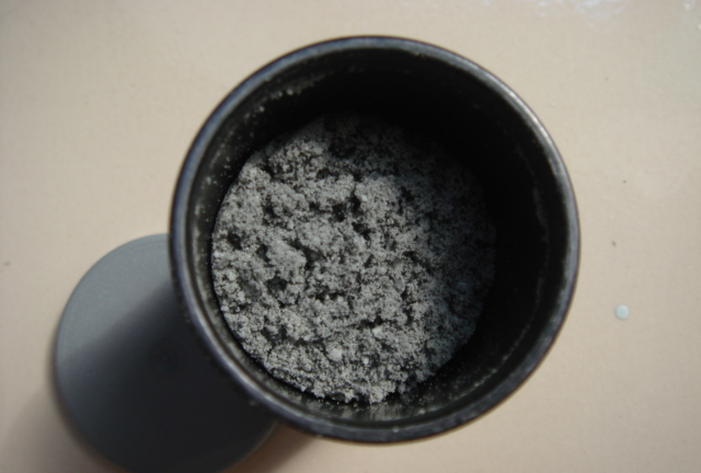 Bắt ba đối tượng buôn bán trái phép chất nổ