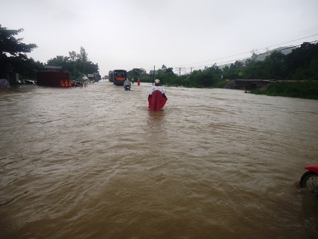 Thanh Hóa: Mưa lớn sau bão làm vỡ đập gây lũ trên diện rộng