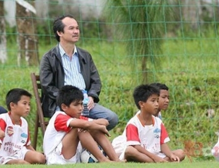 Bầu Đức tốn bao nhiêu tiền cho Học viện HAGL-Arsenal?