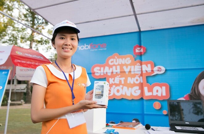 Mobifone cùng tân sinh viên