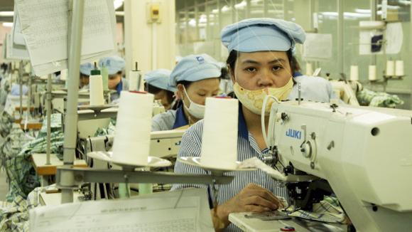 Quỹ bảo hiểm thất nghiệp bị đe doạ vì doanh nghiệp 