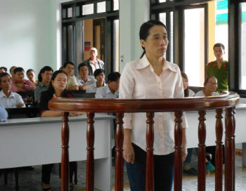 Nữ cán bộ giáo dục 