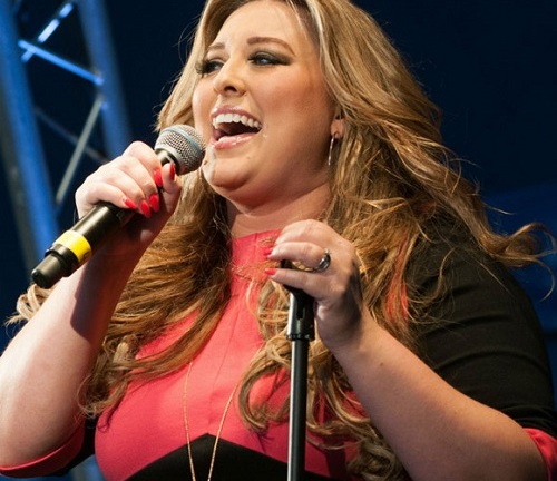 Quán quân The Voice Anh xuất hiện tại Việt Nam